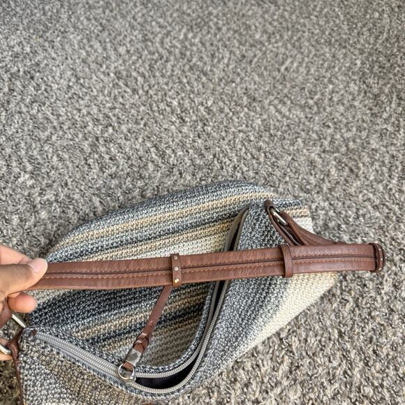 The Sak Sequoia Crochet Hobo Striped Bag Boho Silver Hardware Gray Cream Tan - Picture 4 of 5